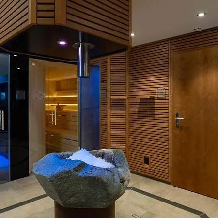 Caprice - 3* Grindelwald