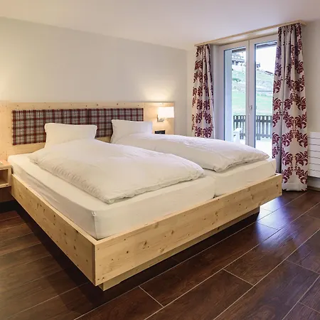 カプリス - グリンデルワルト グリンデルヴァルト