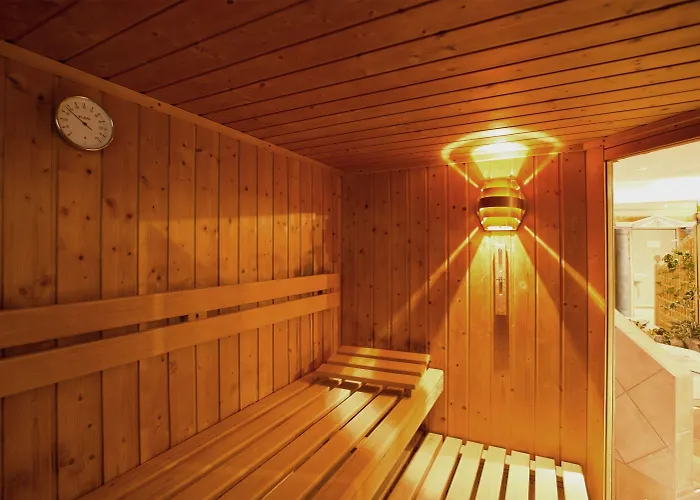 מלון Caprice - 3*