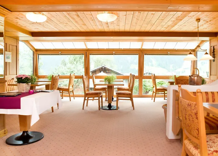 Caprice - 3* Γκρίντελβαλντ